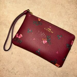 Burgundy couch pouch